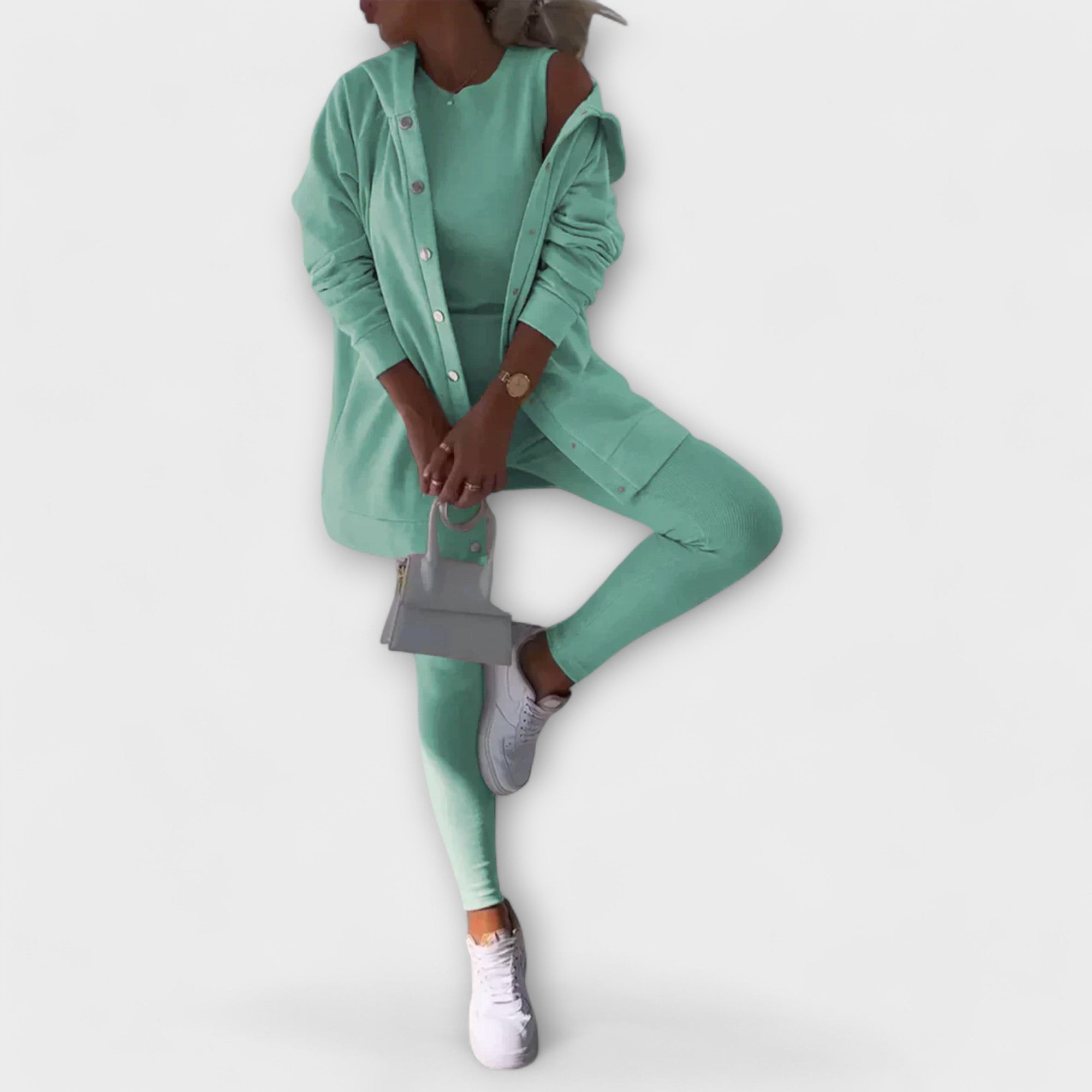 Zestaw trzech części z kardiganem